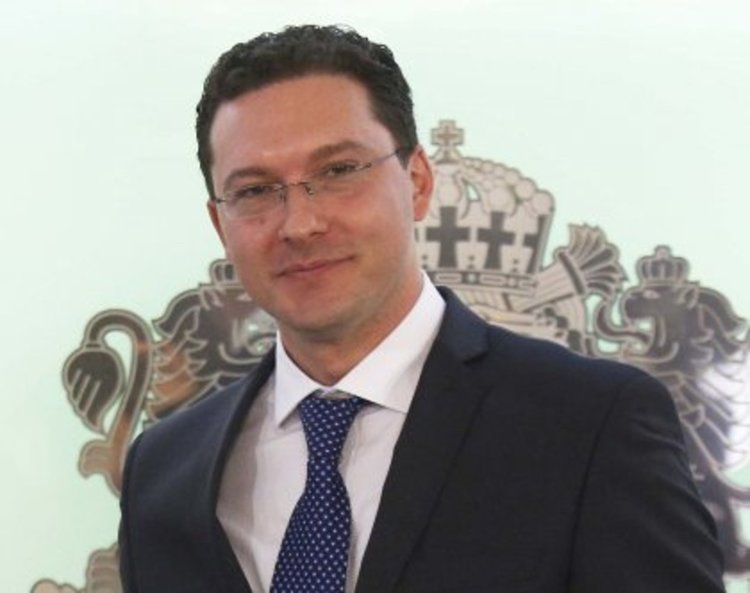 Митов: България не може да предложи острови