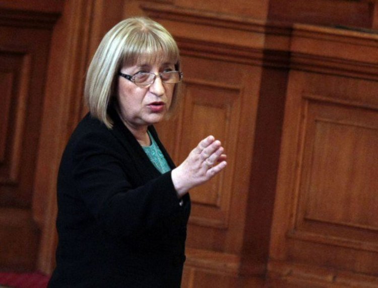 Парламентарна делегация, водена от Цецка Цачева, заминава за Естония  