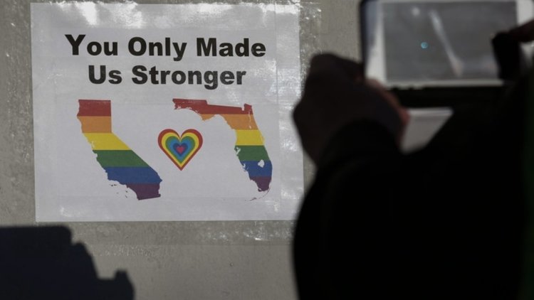 Масовият убиец от Орландо атакувал със стрелба и полицейския кордон