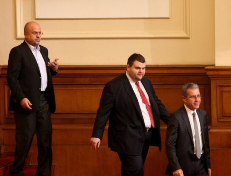 От ДПС като по команда отчитат в декларациите си различни видове заеми  