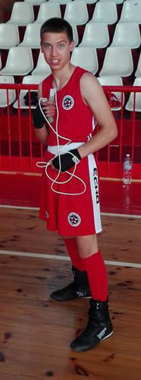 Слюдата праща Галантния в Националния по бокс