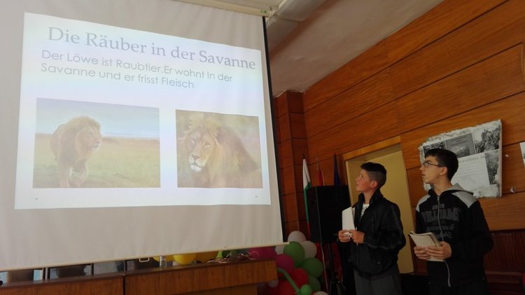 Интересни теми презентираха осмокласниците от немската паралелка на "Славейков"