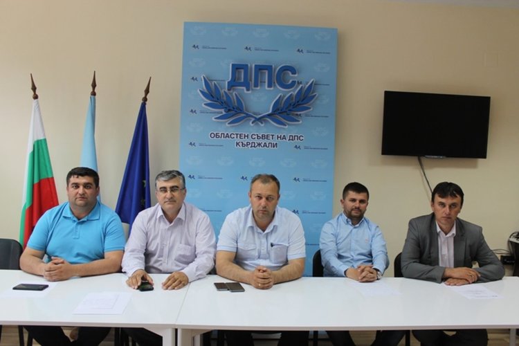 Областният лидер на ДПС в Кърджали с петима заместници