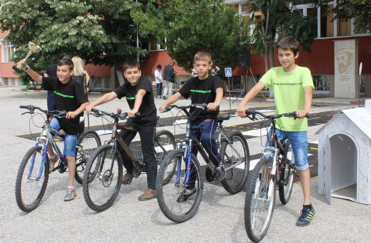 Победителите в състезанието 