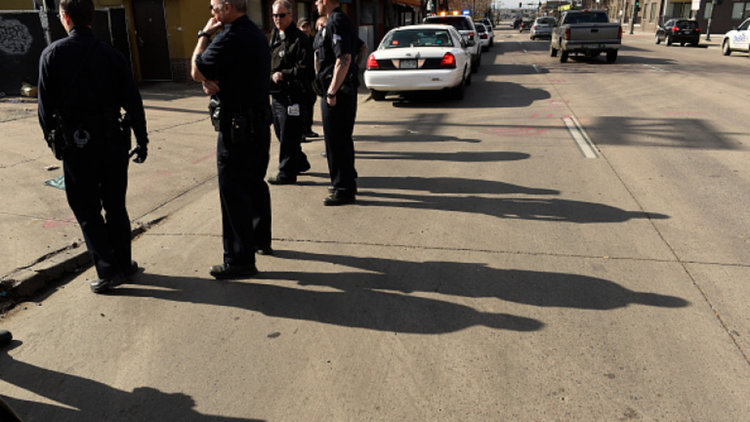 Стрелец простреля петима младежи в Бруклин