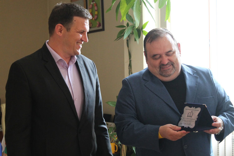 Областният с почетен знак за 160 години читалищна дейност