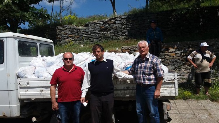 Раздадоха хранителни продукти на социално слаби в Ардинско