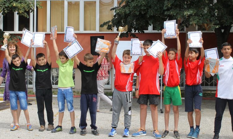 ОУ "П.Славейков" даде "Зелена светлина на децата" 