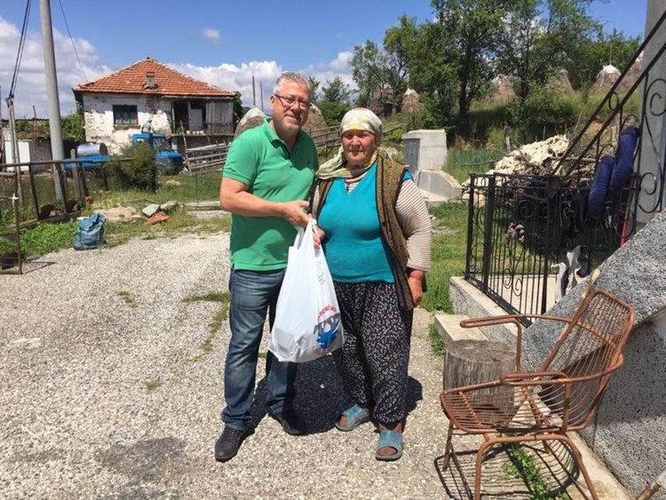 Раздадоха хранителни продукти на социално слаби в Ардинско