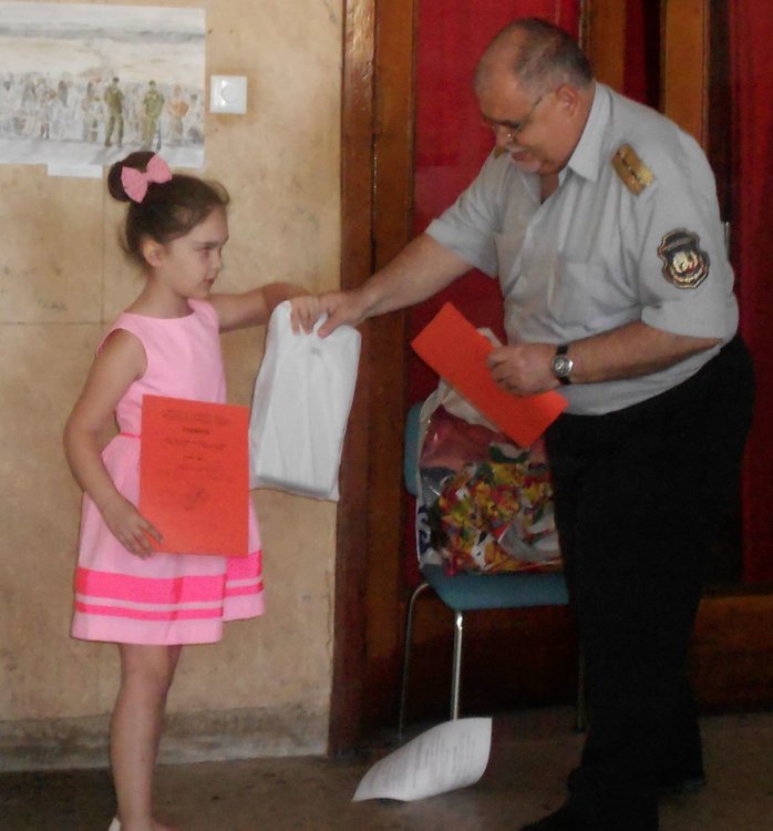 Двама алековци ще представят Димитровград на национален конкурс за рисунка