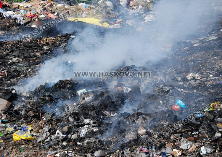 Република пак обгази Орфей, деца запалили боклуците в дерето