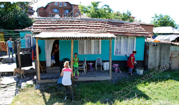 Република пак обгази Орфей, деца запалили боклуците в дерето