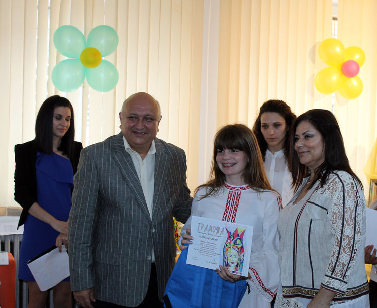 Девето издание на  „Денят на Нели“ в СОУ „Йордан Йовков“