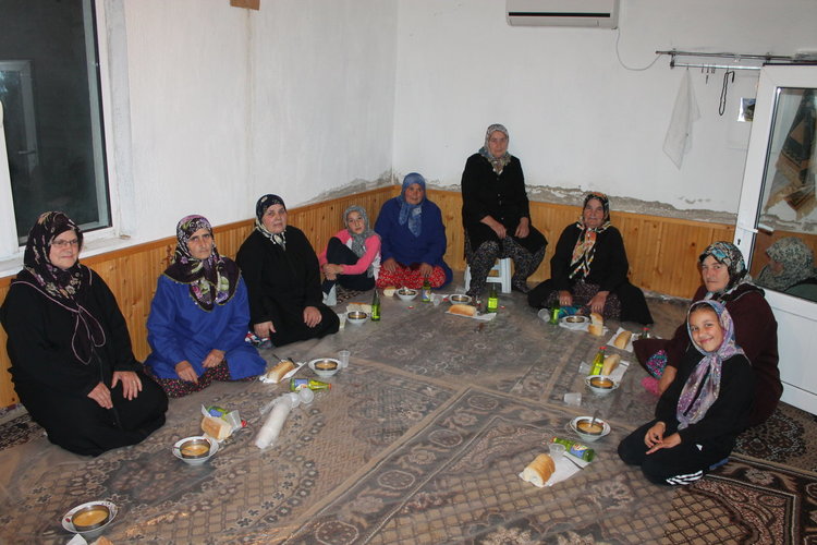 Бай Мехмед даде ифтар за 30 души в Млечино