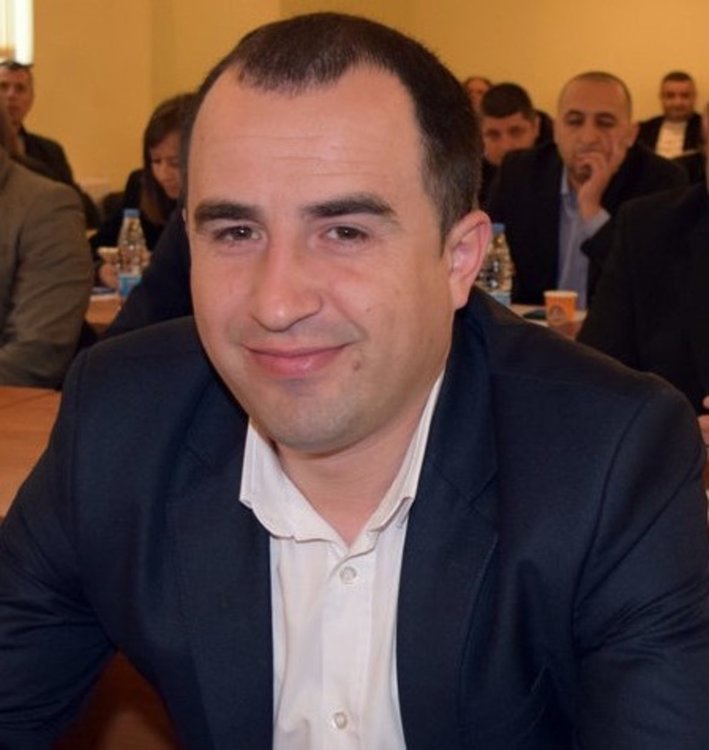 Кадир Мустафов