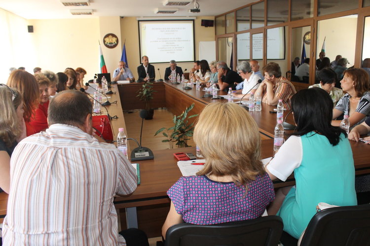 Изработиха актуална „снимка“ на пазара на труда и професионалното образование в Кърджали 