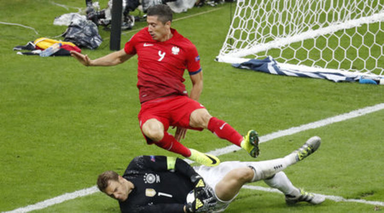 Германия и Полша не успяха да си отбележат в динамичен мач