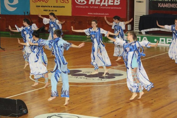 Денс център "Галаксико" подкрепи каузата за лечение на Георги Христов, снимка Христо Тотев