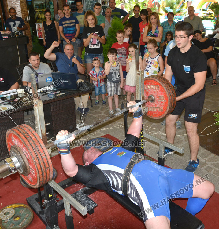 Бащата на убития Антон: Пийте и трепете с колите, младежи, ВКС ви защитава