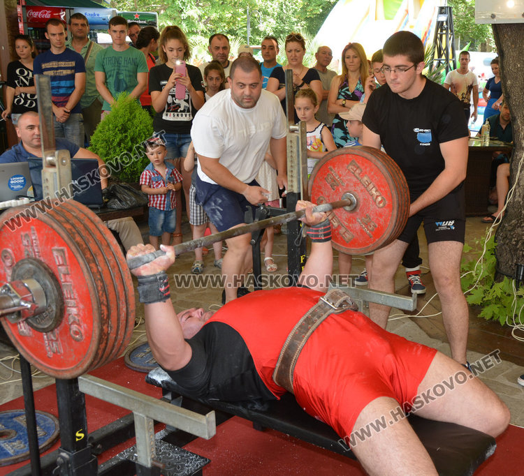 Бащата на убития Антон: Пийте и трепете с колите, младежи, ВКС ви защитава