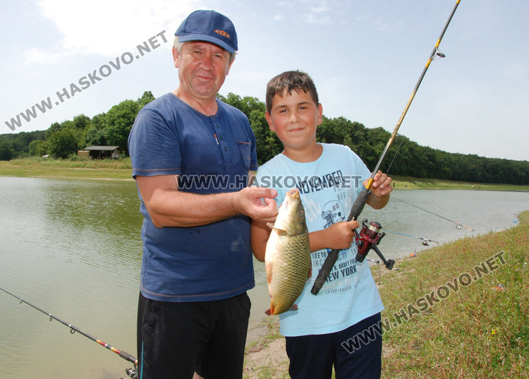 Третокласник засрами рибарите на Сивата вода