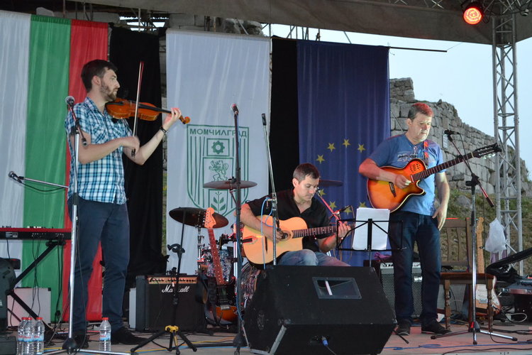 Стотици пяха с „Диана експрес” в „Нощта на Орфей”