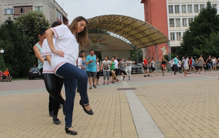 138 лв. набра общоградското хоро в Димитровград за #Спаси Жоро