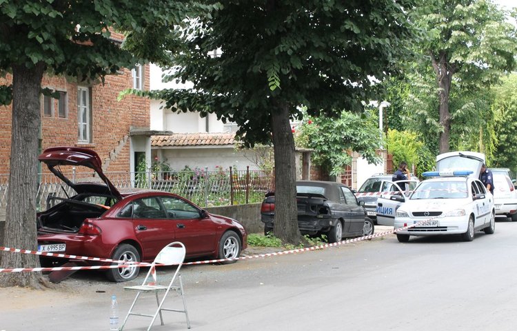 Районът е отцепен до идването на екип от специалисти