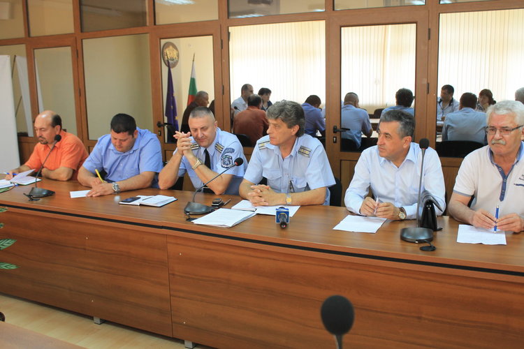 Караянчева поиска от АПИ обезопасяване на "Беломорски"