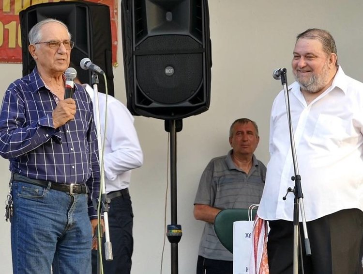 Със заря поздравиха акордеониста Иван Милев