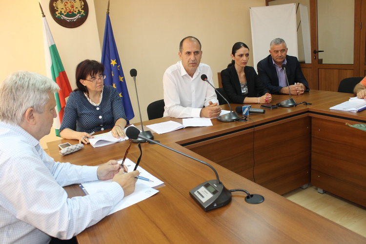 Караянчева поиска от АПИ обезопасяване на "Беломорски"