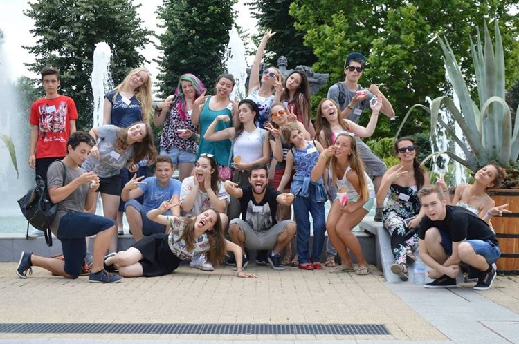 Театралите на Младежкия играят с Juckreiz от Крефелд