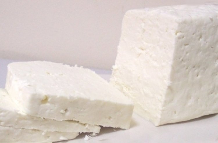 Отново дискутират българското сирене и имитиращите го продукти