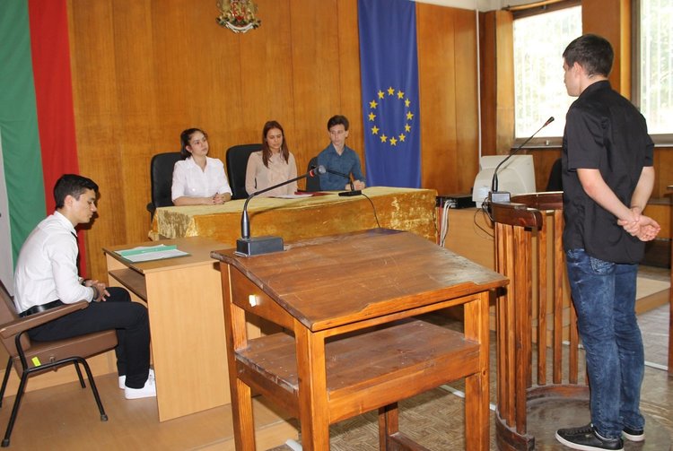 Вазовци станаха магистрати в Районния съд в Димитровград