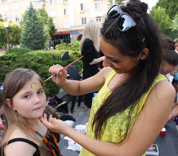 С магически празник започнаха летните занимания за деца в Димитровград