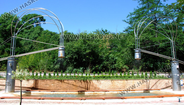 Питонът-беглец в Баните оцеля, днес откриха официално Терариума