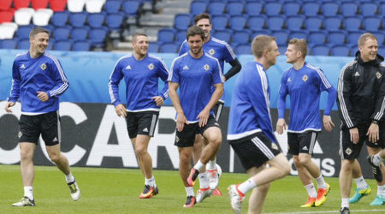 Мачовете днес: Въпросителните в още две групи ще намерят отговор