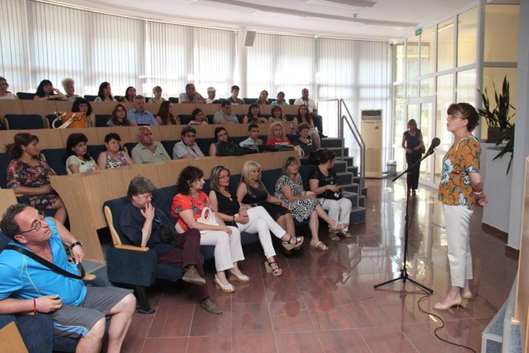 40 от Професионалната гимназия се дипломираха успешно