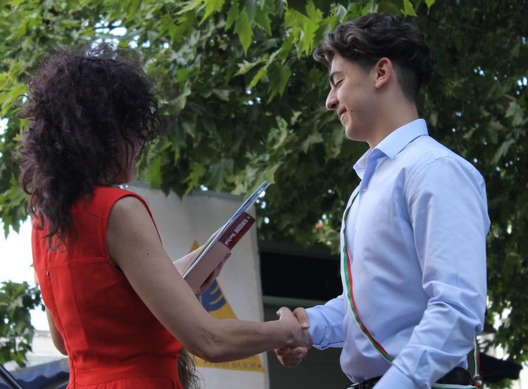 96 вазовци се дипломираха на церемония в центъра на Димитровград