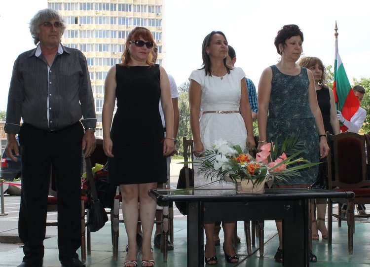 96 вазовци се дипломираха на церемония в центъра на Димитровград