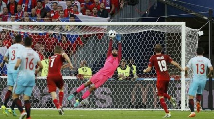 Хърватия обърна шампиона Испания и го изпрати срещу Италия