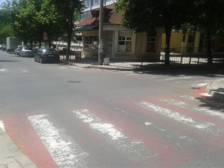 Работна група обходи 15 рискови за движението зони в Кърджали, предлага мерки за обезопасяването им