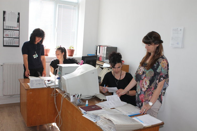 Служителките от Дирекция “Социално подпомагане“ в Ардино винаги работят в екип и в приятна обстановка