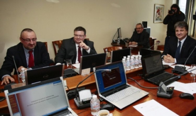 Скандал във ВСС – членове си разменят лични обиди