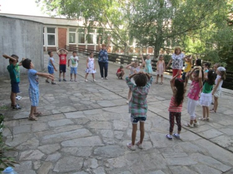 Лятна занималня в „Св.Св. Кирил и Методий”