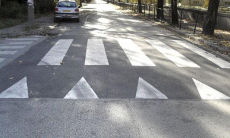 Община Момчилград изгражда повдигнати пешеходни пътеки,респектира джигитите на пътя