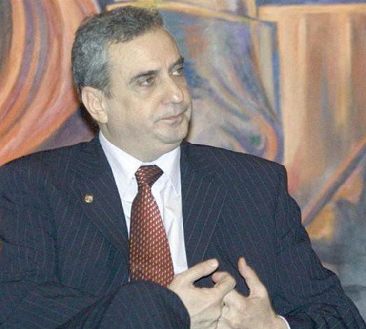 Всяка империя, която ни вземе под крилото си, се разпада