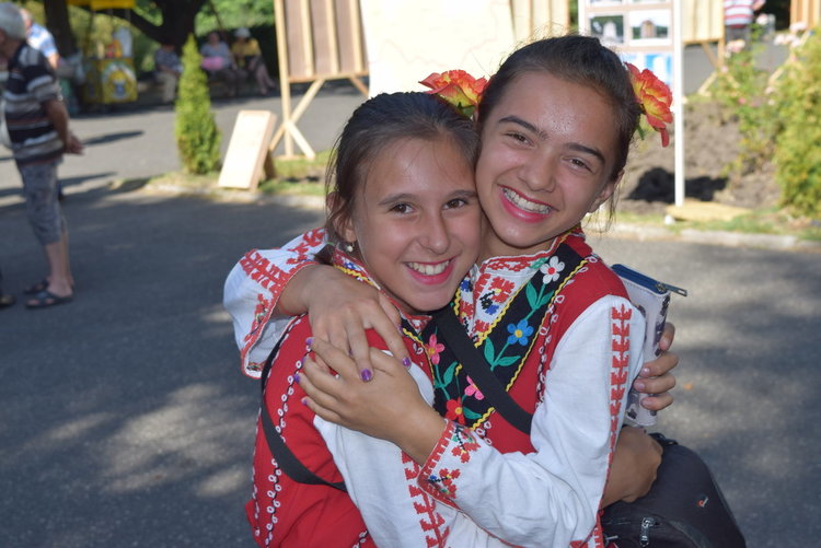 Тракийци пеят и танцуват в Кърджали,честват 120 години от организираното тракийско движение