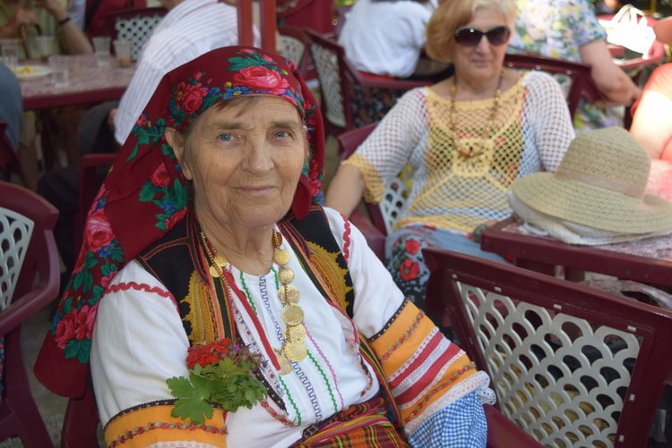 Тракийци пеят и танцуват в Кърджали,честват 120 години от организираното тракийско движение