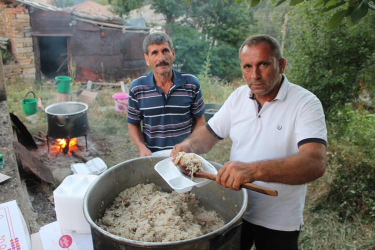 Ифтар в Богатино дадоха братята Ферхадови 